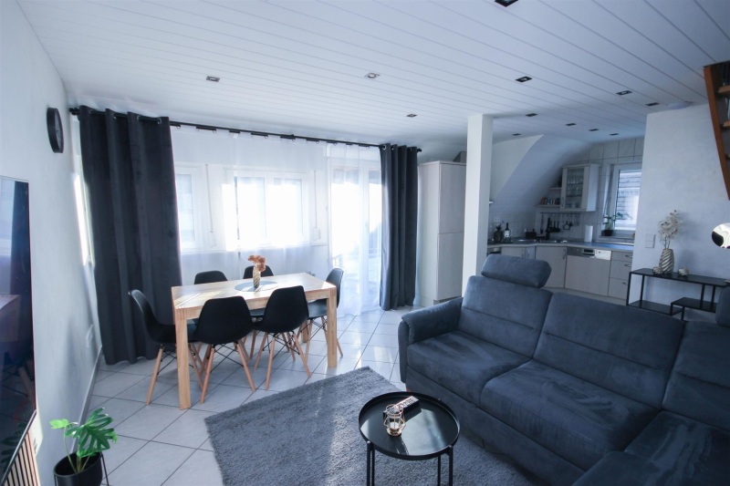 BS18A1_ALFA_STAGING_12_Zimmer_Room_Wohnzimmer_Living_Room